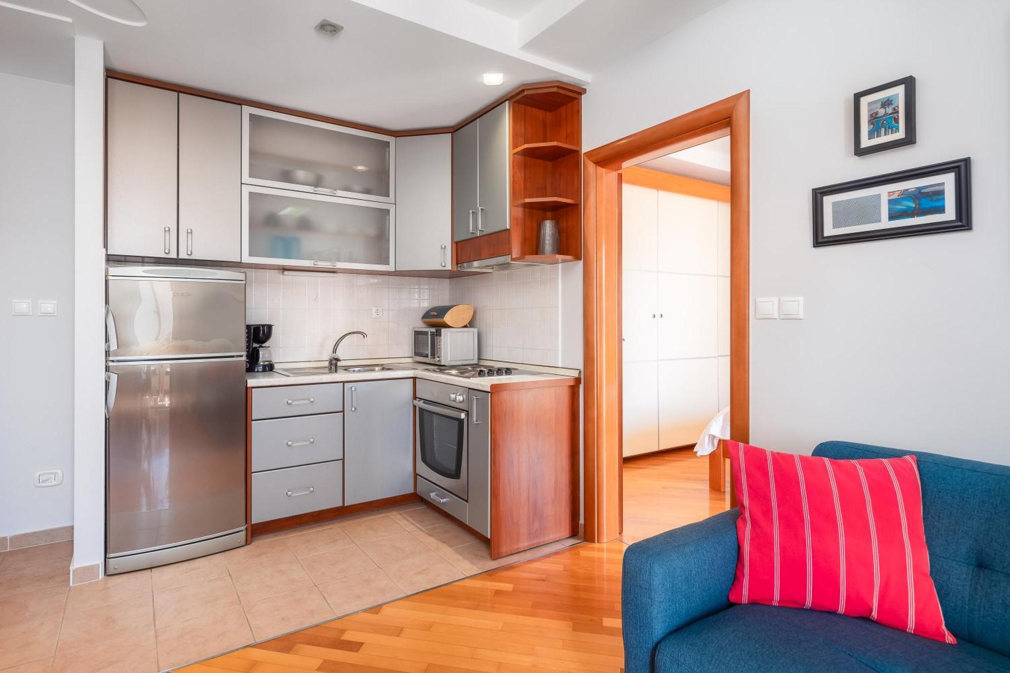 Brkic Apartments With Private Parking Makarska Exterior photo
